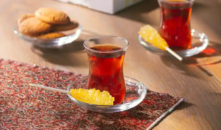 خواص چای و نبات زعفرانی بهرنگ